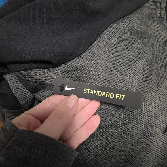 Nike Men's NWT Training Jacket Size Small - Picture 5 of 10